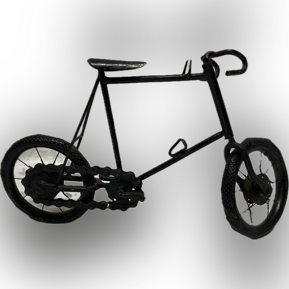 Vintage 14”x7.5” Bicycle decorative sculpture - Picture 2 of 8